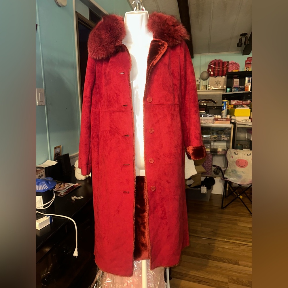 Women's Red Long Faux-Suede Trench Coat with Fur Trim